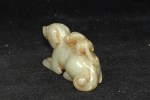 Antiker Jade Hund mit Jungem